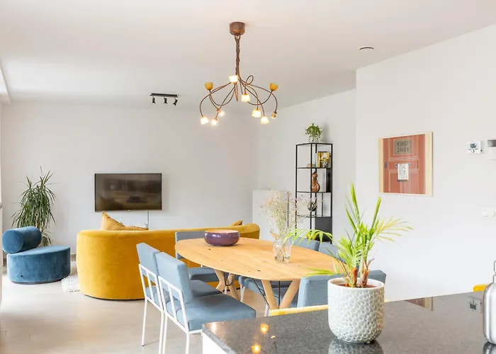 Lecomte - - 176 Appartement *