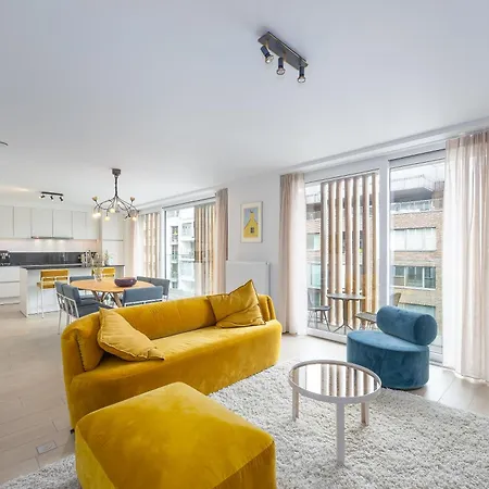 アパート Lecomte - - 176 *