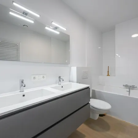 アパート Lecomte - - 176